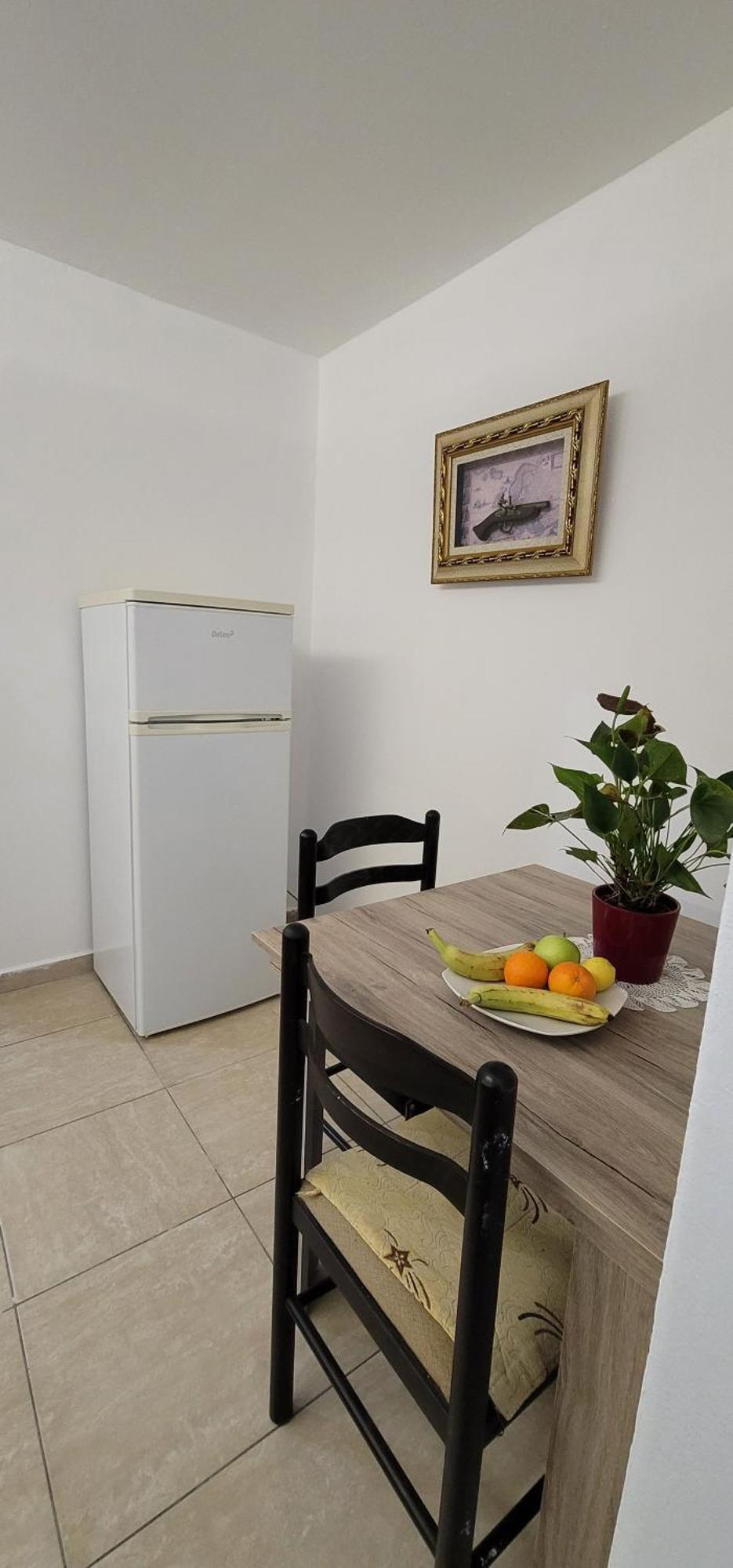 Apartment After U.S. Embassy In ティラナ エクステリア 写真