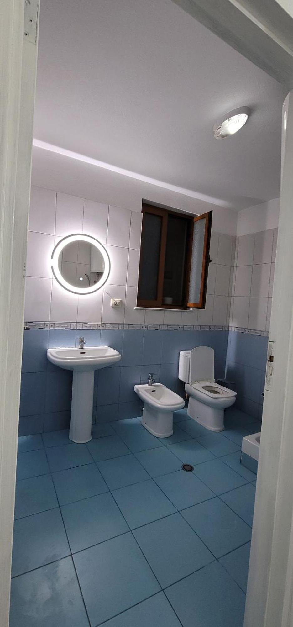 Apartment After U.S. Embassy In ティラナ エクステリア 写真