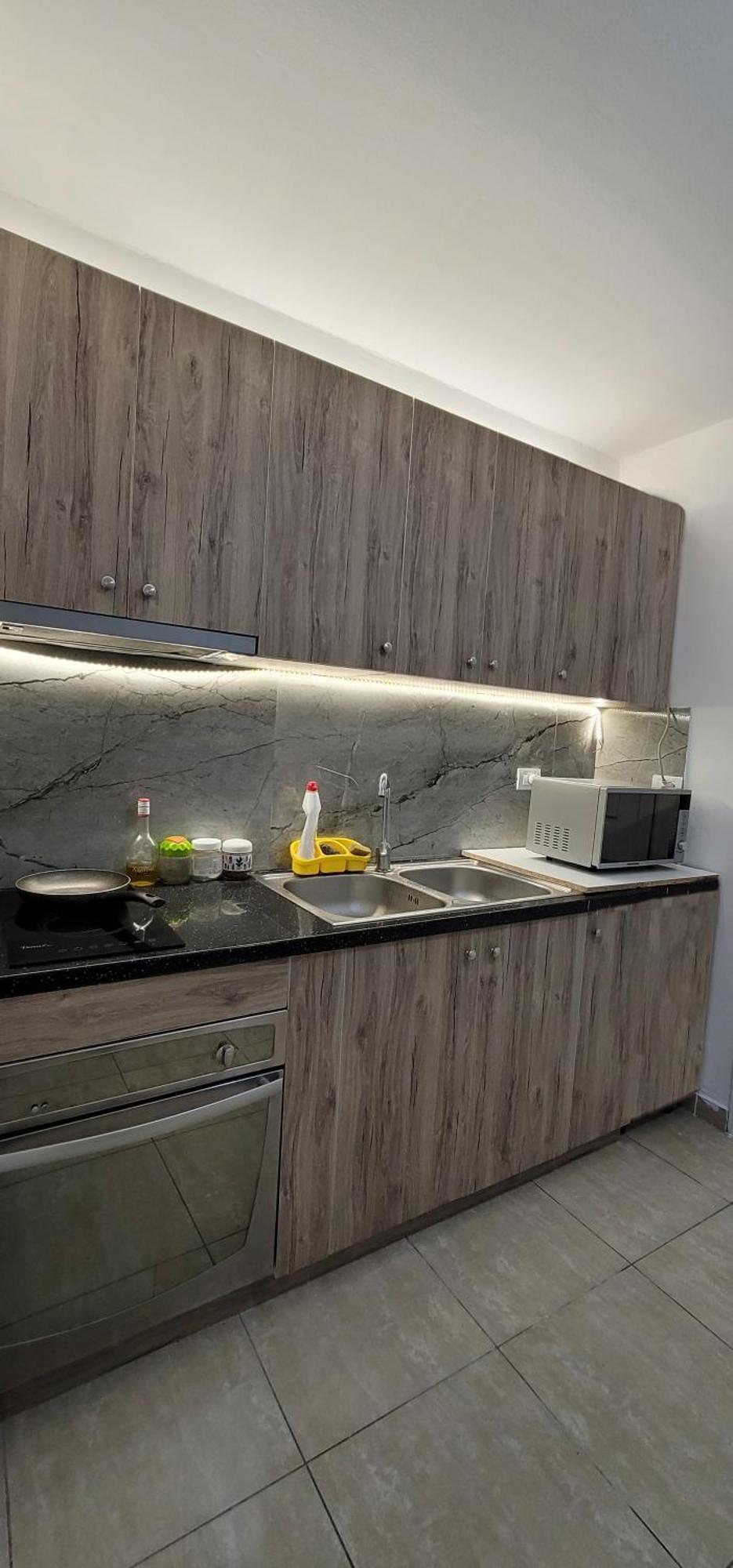 Apartment After U.S. Embassy In ティラナ エクステリア 写真